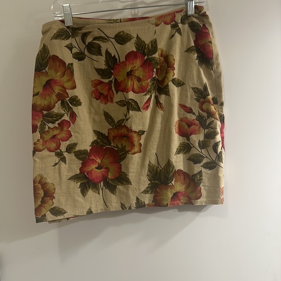 Express vintage wrap floral red green and tan mini skirt, large - Picture 3 of 3
